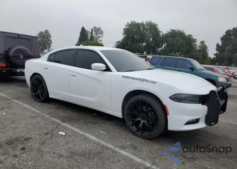 2016 Dodge Charger Sxt z USA, uszkodzony, nr VIN 2C3CDXHG7GH159376